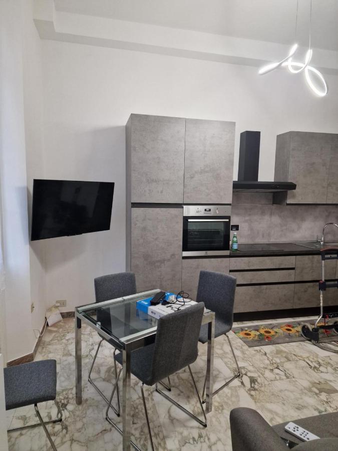 In Pieno Centro Storico Antico Quadrilatero Appartement Bologna Buitenkant foto